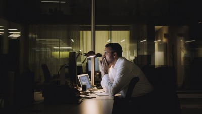 دراسة تحذر: العمل في المناوبات الليلية يؤدي لمخاطر جسيمة على الصحة