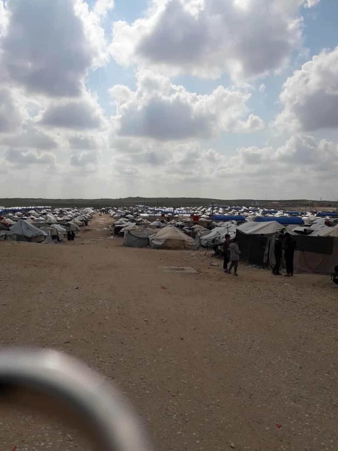 صورة تُظهر خيم النازحين في مخيم الهول الواقع قرب بلدة الهول بريف محافظة الحسكة الشرقي، في 25 كانون الثاني 2019 2.jpg