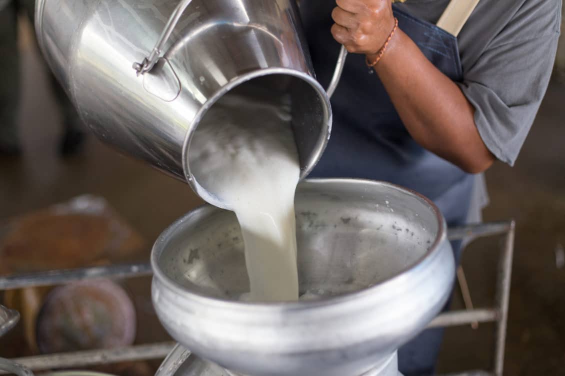 سعر الحليب يرتفع 4 مرات خلال شهرين في دمشق