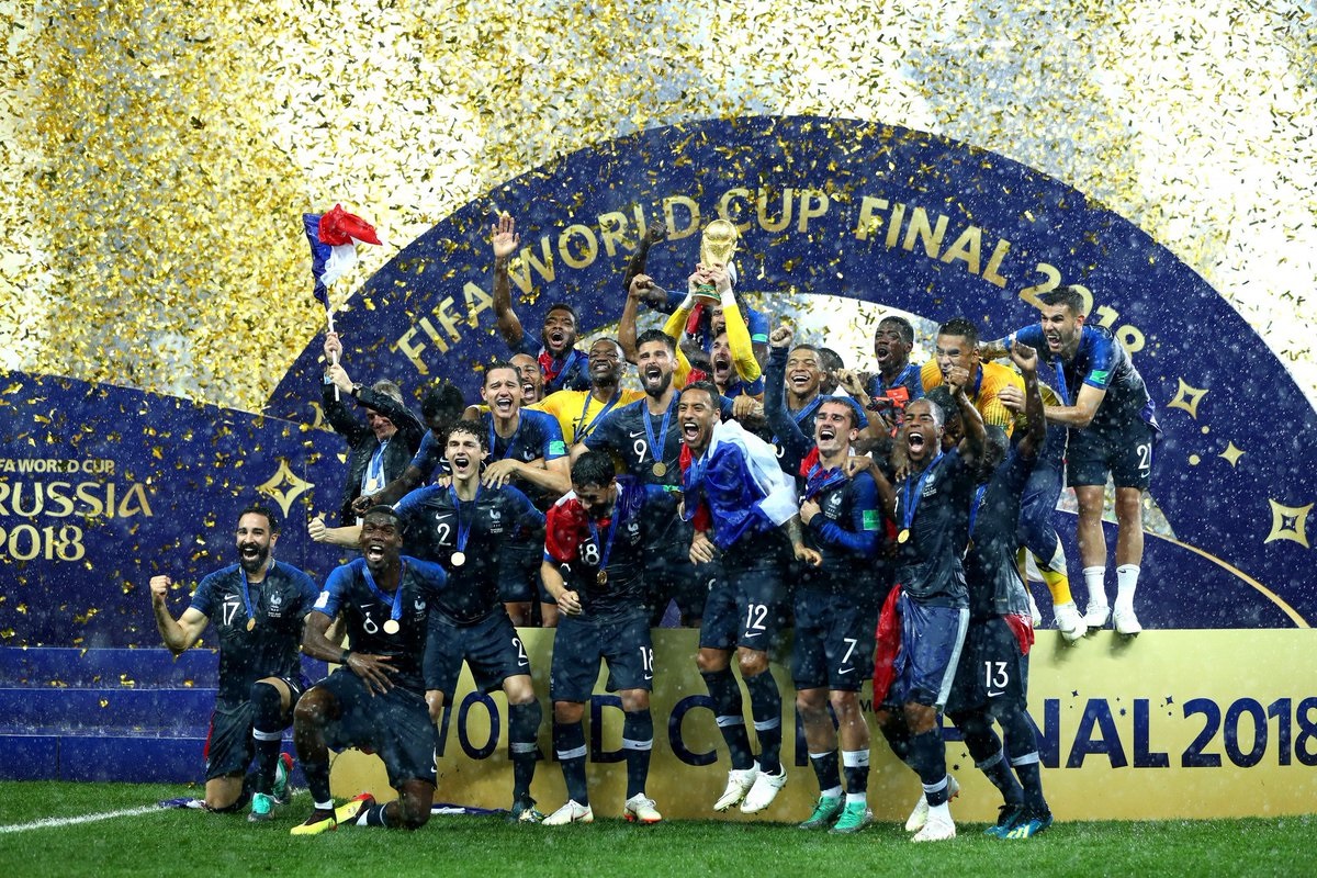 تتويج فرنسا بكأس العالم في روسيا 2018..jpg