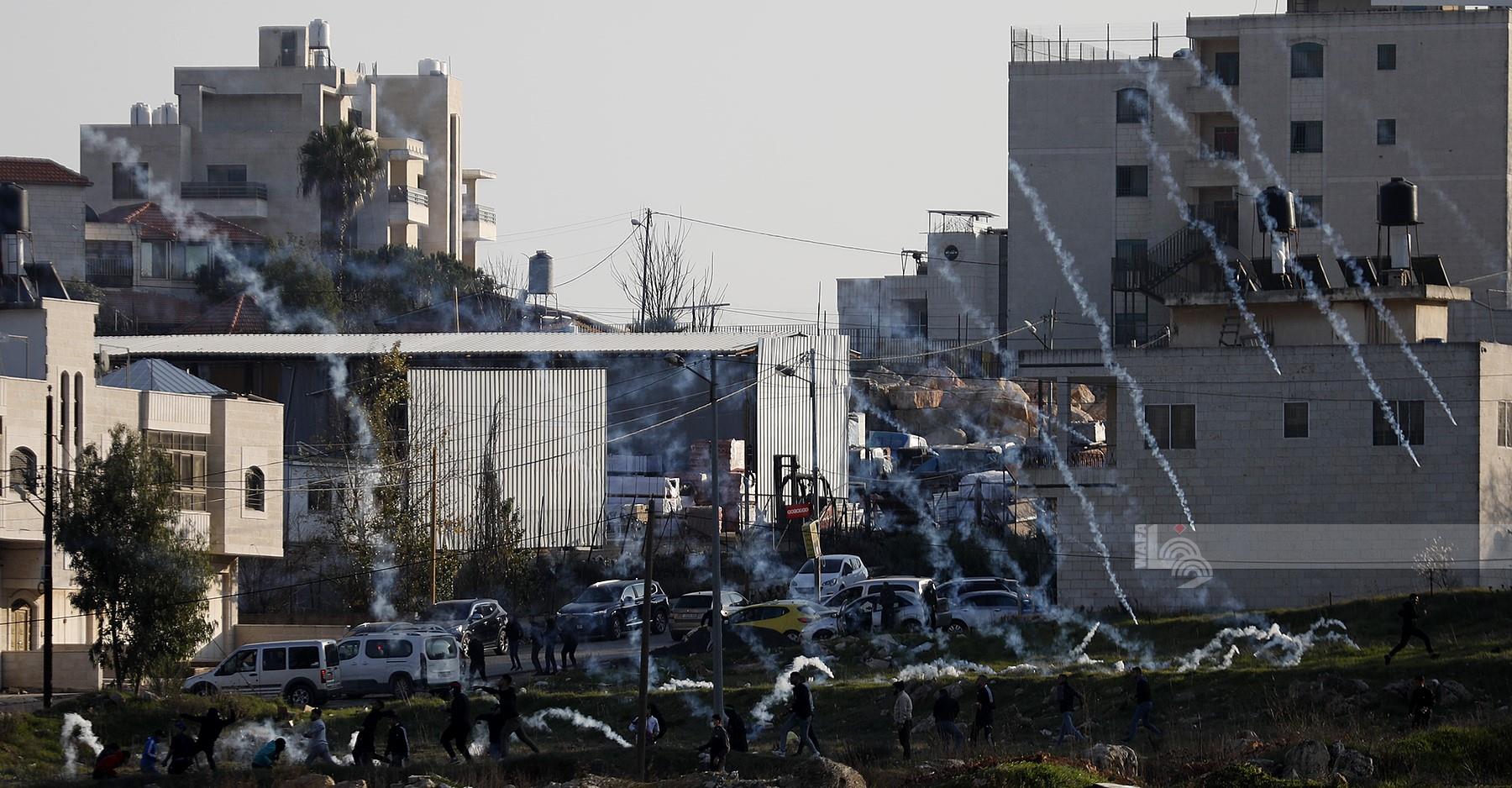 مواجهات بين الفلسطينيين وقوات الاحتلال الإسرائيلي في مدينة البيرة شمالي الضفة الغربية، 27 كانون الثاني/يناير 2023 (وفا)