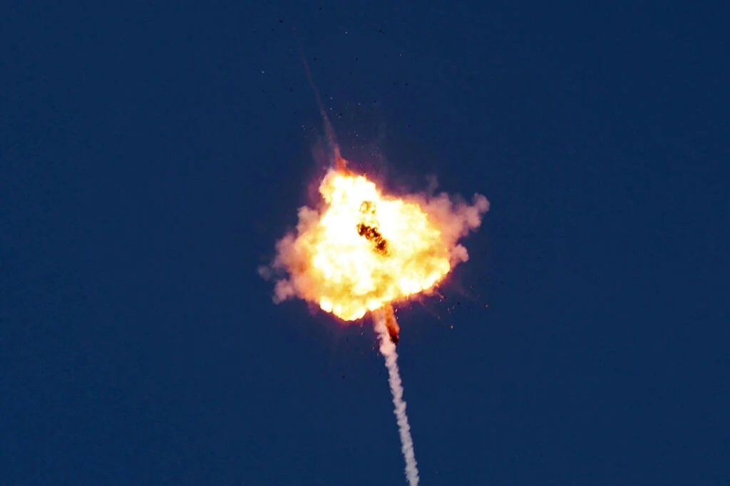اعتراض القبة الحديدية لصاروخ في سماء عسقلان، 10 أيار/مايو 2023 (AFP)