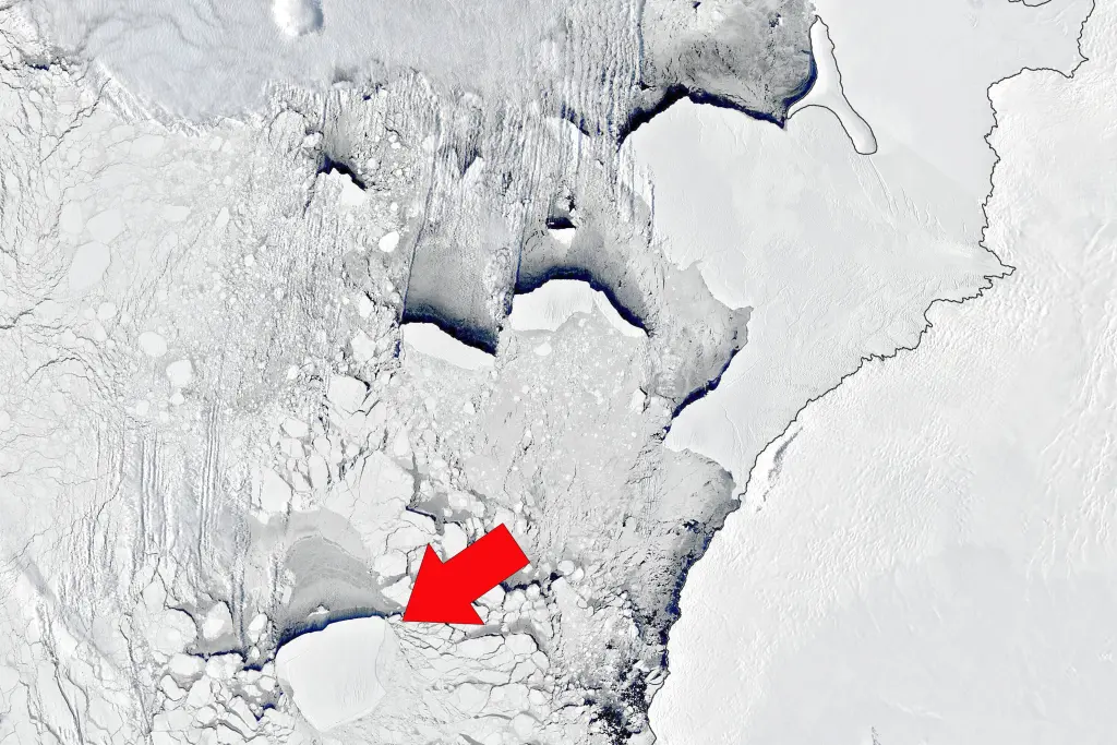 أكبر جبل جليدي في العالم يتحرك لأول مرة منذ عقود