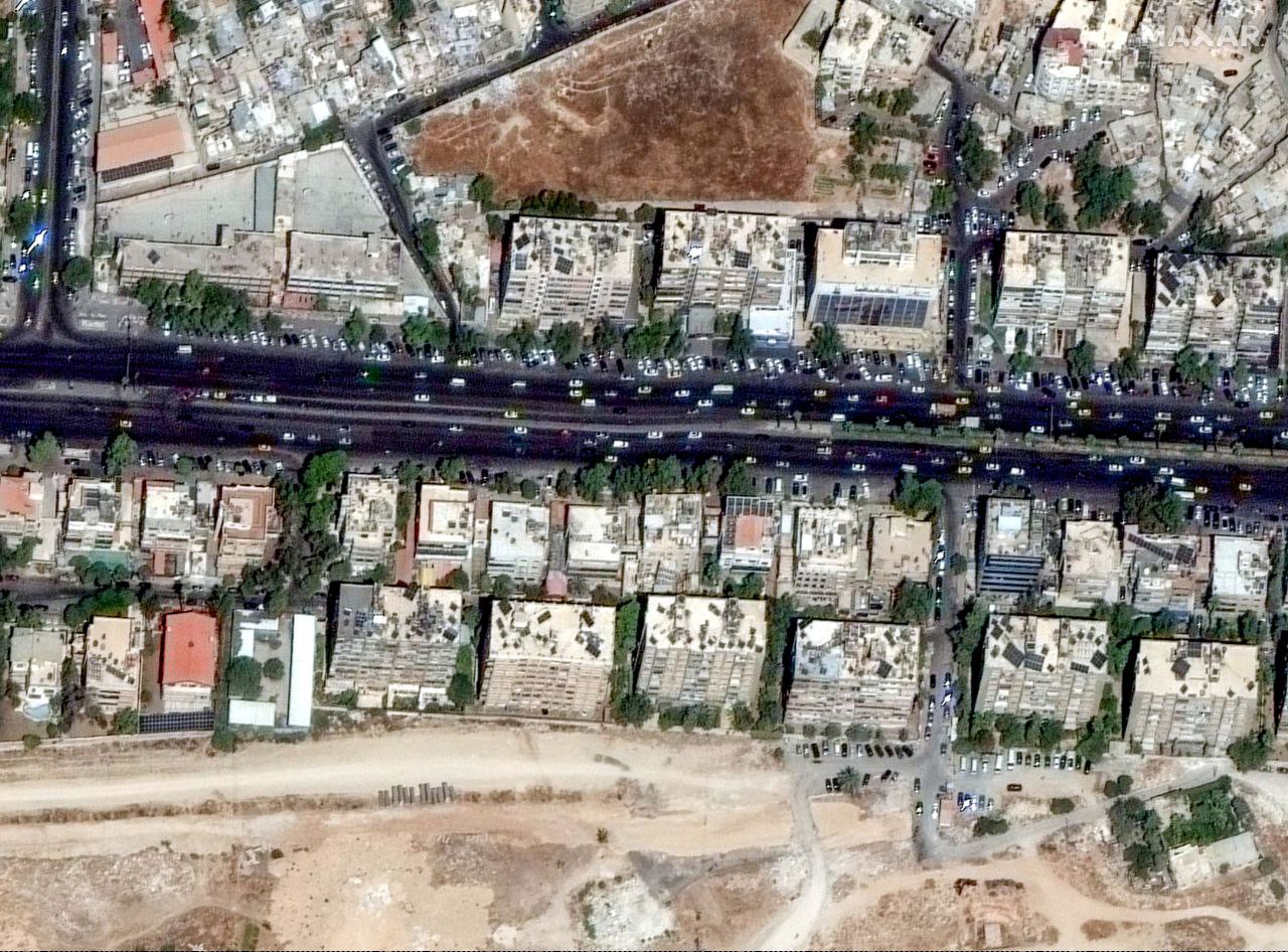 صور الأقمار الصناعية تظهر حجم الدمار في القنصلية الإيرانية بدمشق