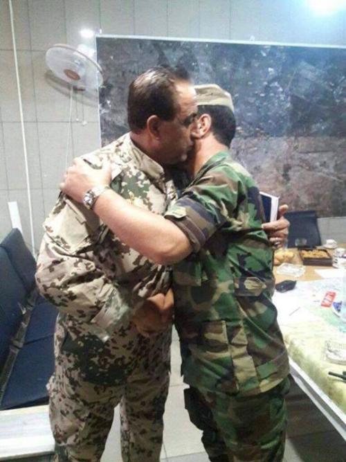 اللواء زيد صالح وسهيل الحسن في حلب- الراموسة.jpg