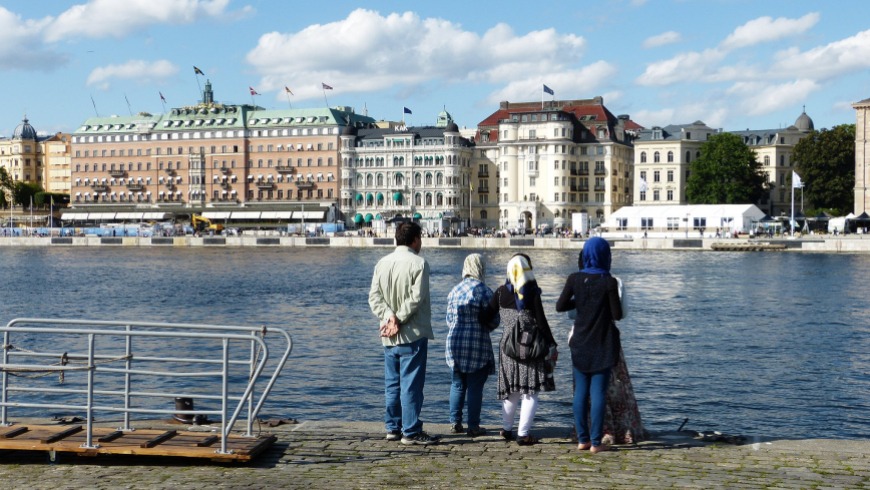 السويد.. تسهيلات للقصّر بغية حصولهم على الإقامة الدائمة