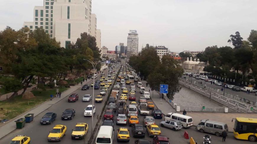 بشار الأسد يصدر قانونا يسمح لأصحاب المركبات الخاصة بنقل الركاب