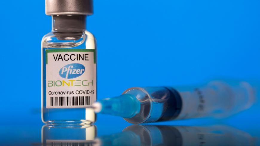 فايزر- بيونتيك: الجرعة الثالثة من اللقاح فعالة ضد متحور أوميكرون