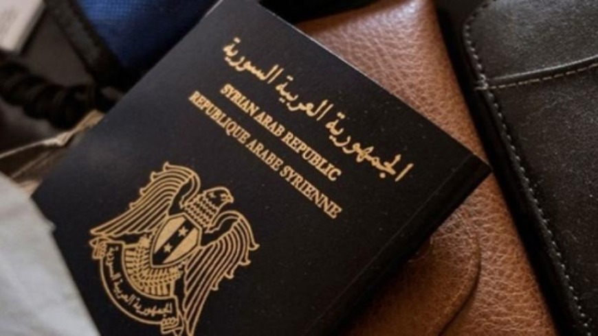 طوابير تحتشد أمام فرع هجرة السويداء لاستخراج جوازات السفر | صور