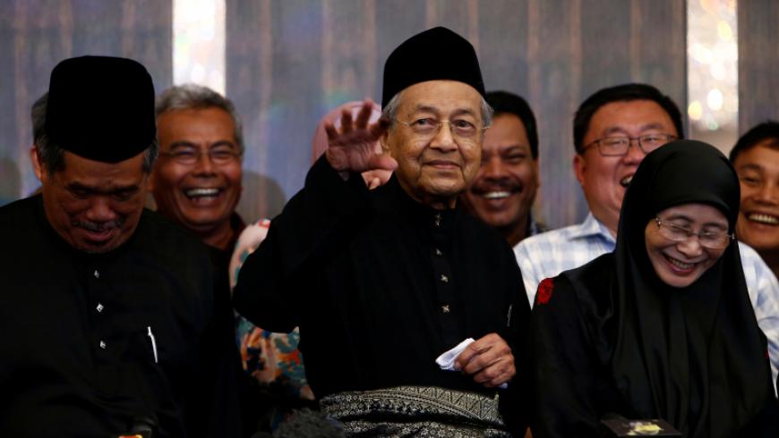 بعد 15 عاماً من تركه للسلطة مهاتير محمد يعود لقيادة ماليزيا