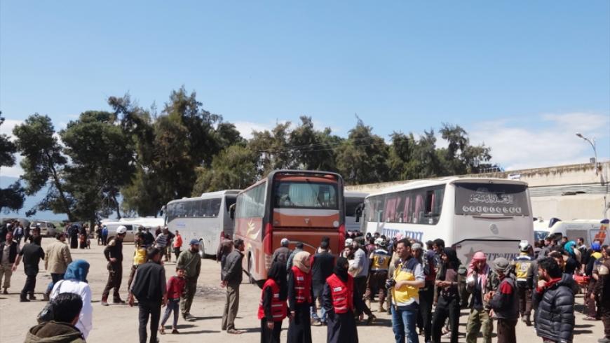 وصول مهجَّري القطاع الأوسط العالقين في دوما إلى الشمال السوري