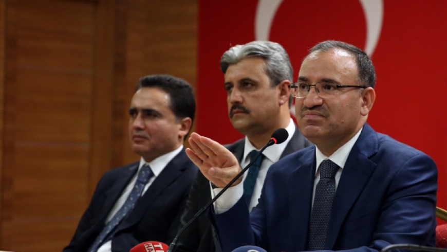 الحكومة التركية: التلاعب بسعر الليرة لن يؤثر على الانتخابات