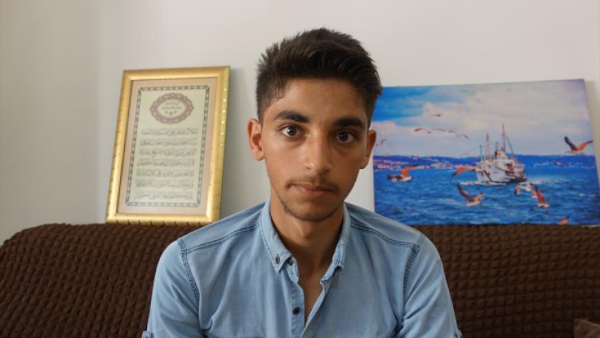 السلطات التركية تعيد الشاب أمجد طبلية بعد 10 أيام من ترحيله