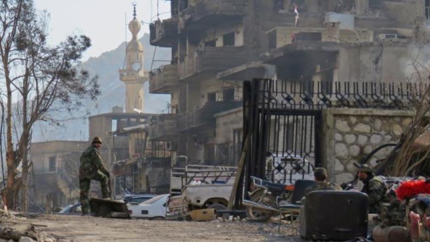 النظام "يعفّش" منازل حرستا ويطلب "كفيل" لمهجّري الغوطة