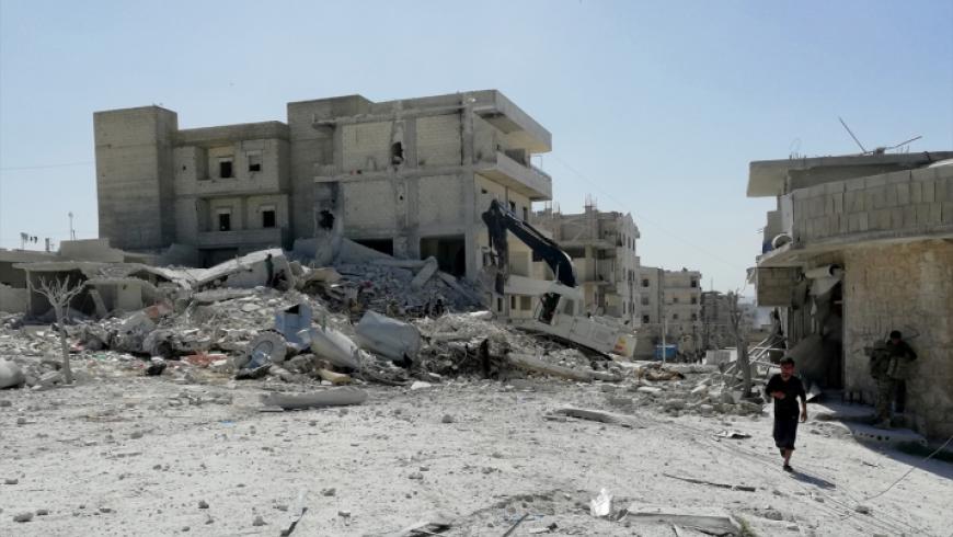 ضحايا بانهيار مبنى في مدينة عفرين نتيجة انفجار ألغام