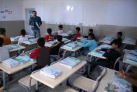 معلمون سوريون في مهب الريح.. ما حقيقة إنهاء عقودهم في تركيا؟