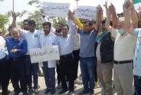 احتجاجات ضد فصل الطبيب عثمان حجاوي في مارع.. ما تفاصيل إنهاء عقده في المشفى؟