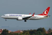 turkish_airlines_tc-lca_boeing_737-8_max_44575165144.jpg