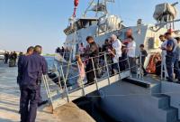 مهاجرون تم إنقاذهم قبالة جزيرة رودوس - المصدر: إنفو ميغرانتس