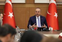 وزير الخارجية التركي مولود جاويش أوغلو مع مراسلي الدبلوماسية في الوزارة (Aydınlık)