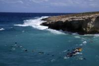 جثث المهاجرين وحطام المركب بالقرب من جزيرة كيذيرا اليونانية- التاريخ: 6 تشرين الأول 2022