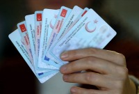بطاقة الهوية الشخصية وبطاقة رخصة القيادة التركيتين (إنترنت)
