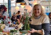 سوريون وهولنديون يحتفلون بعيد الميلاد في أحد مطاعم مدينة أوتريخت