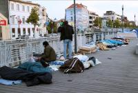 لاجئون ينامون في شوارع العاصمة البلجيكية بروكسل ـ الأناضول 