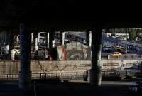 تحت جسر الرئيس في دمشق ـ رويترز