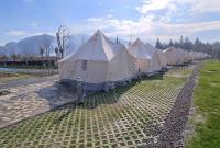 مخيمات إيواء تضم سوريين للناجين من الزلزال في هاتاي (تلفزيون سوريا)
