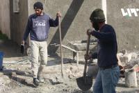 ترميم المنازل المتضررة من الزلزال في ريف حلب