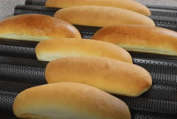 كيلو الخبز السياحي بـ 8 آلاف ليرة والصمون يلامس الـ 10 آلاف ليرة وكيلو الكعك بـ 16 ألف 