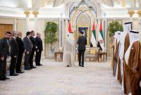 بشار الأسد يلتقي رئيس الإمارات الشيخ محمد بن زايد آل نهيان في أبوظبي