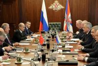 اللقاء الثنائي بين وزراء دفاع روسيا وتركيا في موسكو 