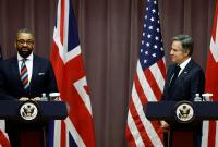 وزير الخارجية الأميركي ونظيره البريطاني يعقدان مؤتمراً صحفياً مشتركا في واشنطن - 9 أيار 2023 (رويترز)