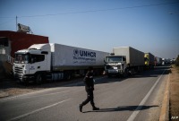 النظام السوري ينفي وضع شروط لإدخال المساعدات عبر معبر باب الهوى (AFP)