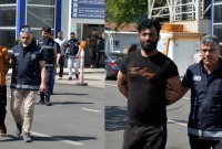 الشرطة التركية تنقل المشبته بهم إلى المحكمة في أضنة (DHA)