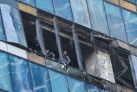 دمار جزئي في برج تجاري بعد هجوم بطائرات مسيّرة أوكرانيا استهدف موسكو (رويترز)