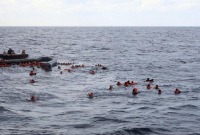 تونس: انتشال جثتين وإنقاذ 13 مهاجرا بعد غرق مركبهم في مياه المتوسط