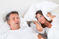 الشخير خلال النوم.. هل هو علامة على احتمالية حدوث سكتة دماغية؟