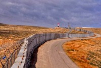 جدار على الحدود العراقية مع سوريا