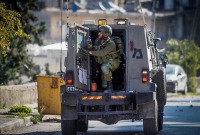 قوات إسرائيلية خلال مداهمة في مدينة نابلس بالضفة الغربية المحتلة، 3 نيسانأبريل 2023 ارشيفية فلاش 90.jpg