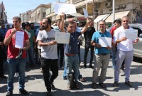 عشرات المتظاهرين في مدينة القامشلي احتجاجاً على رفع أسعار المحروقات - 18 أيلول 2023