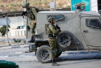 دورية للاحتلال الإسرائيلي قرب نابلس في الضفة الغربية - رويترز