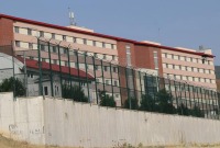 مركز "هارمان دالي" للترحيل في إزمير (İHA)