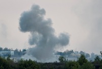 قصف إسرائيلي سابق على بلدة جنوبي لبنان - رويترز