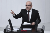 وزير الخزانة والمالية التركي محمد شيمشك في البرلمان