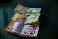 الليرة السورية أمام الدولار واليورو
