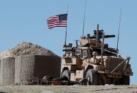 القاعدة الأميركية بحقل العمر النفطي شرقي سوريا