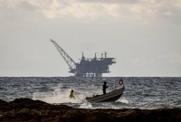 منصة إسرائيلية للتنقيب عن الغاز في بحر غزة